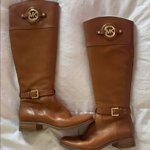 Micheal Kors boots
